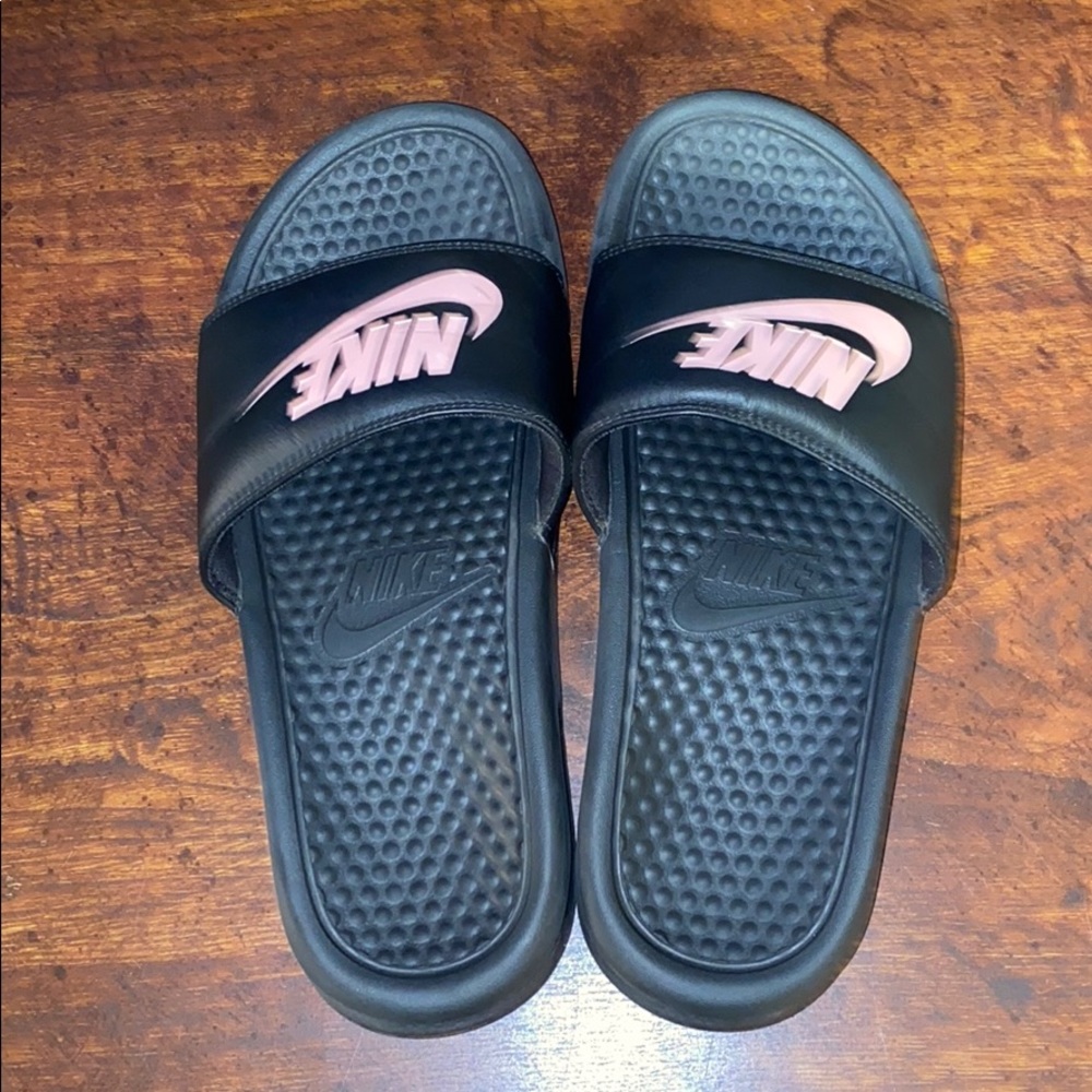 black nike slides, rose color nike symbol
